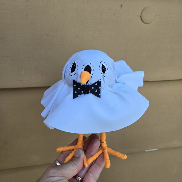 Target Haunter Ghost Bird Featherly Friends Hyde & Eek Halloween - Picture 1 of 6